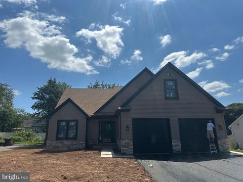 Homes For Sale - Braeburn Road<br/> ELIZABETHTOWN, PA 17022