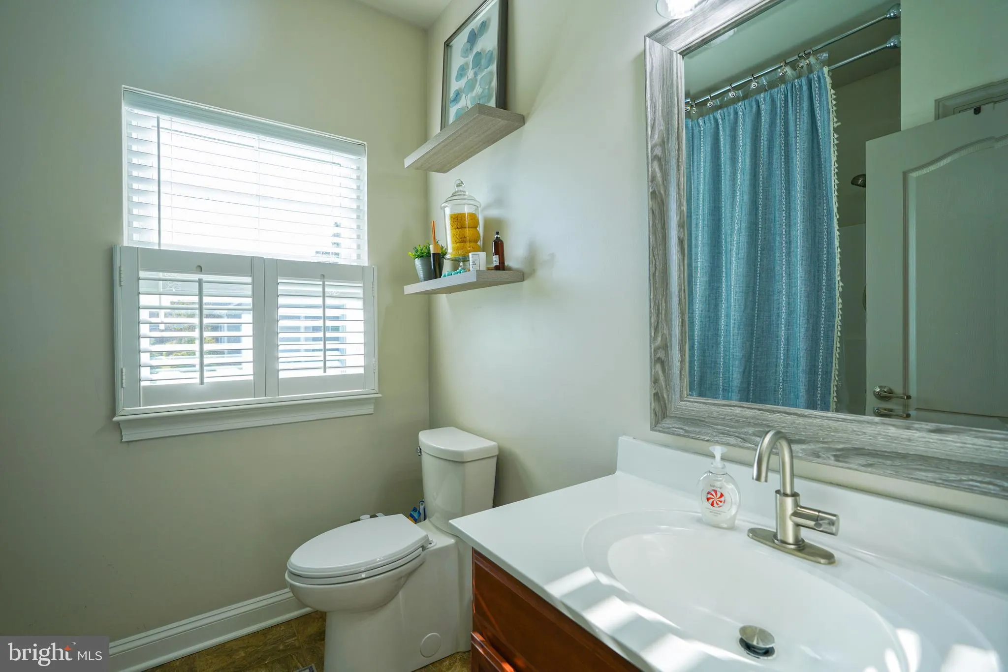 Lewes, Delaware 19958, United States, 3 Bedrooms Bedrooms, ,2 BathroomsBathrooms,Residential,Pending,215379