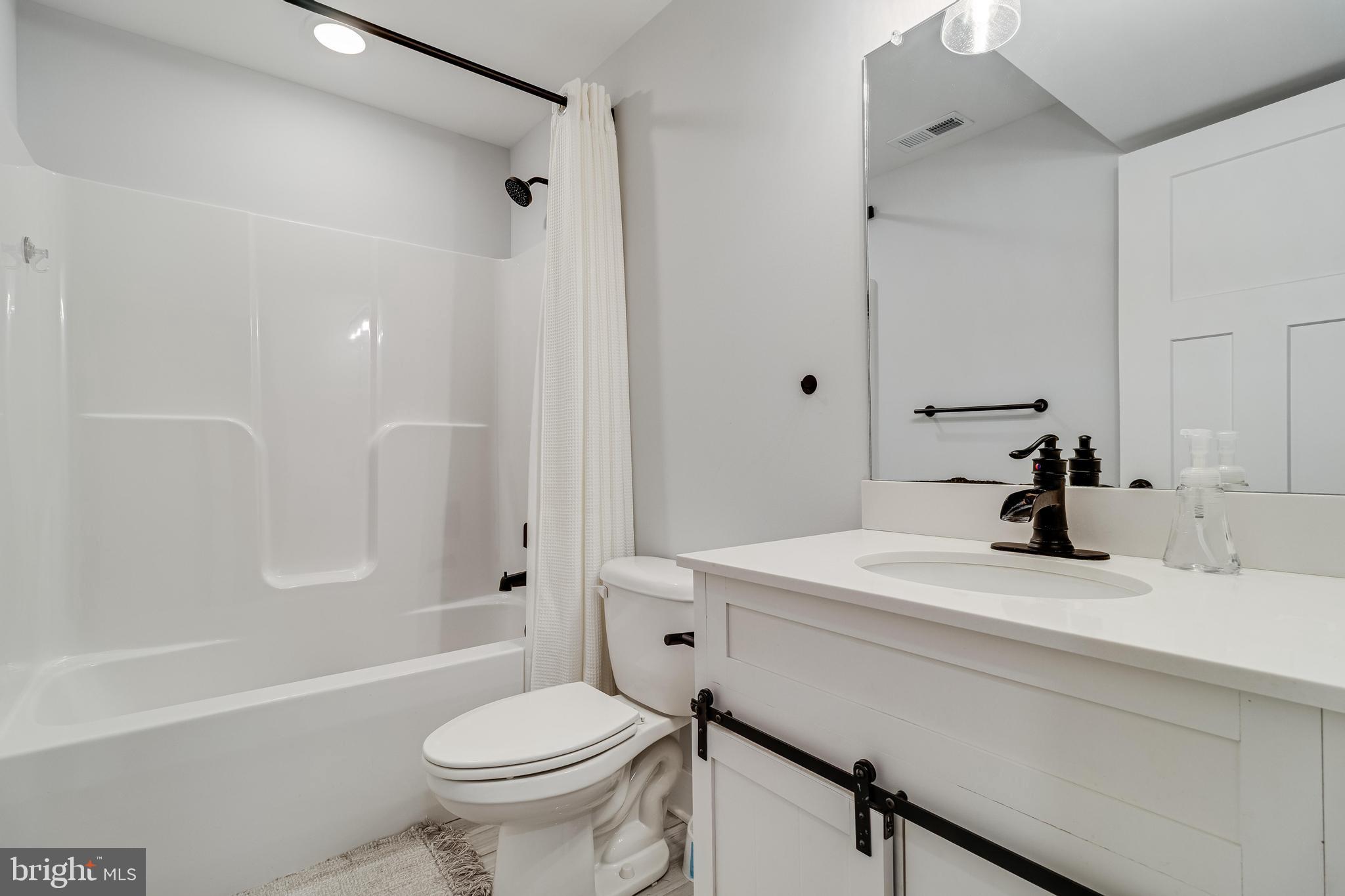 CLIFFTON ON THE POTOMAC - Residential