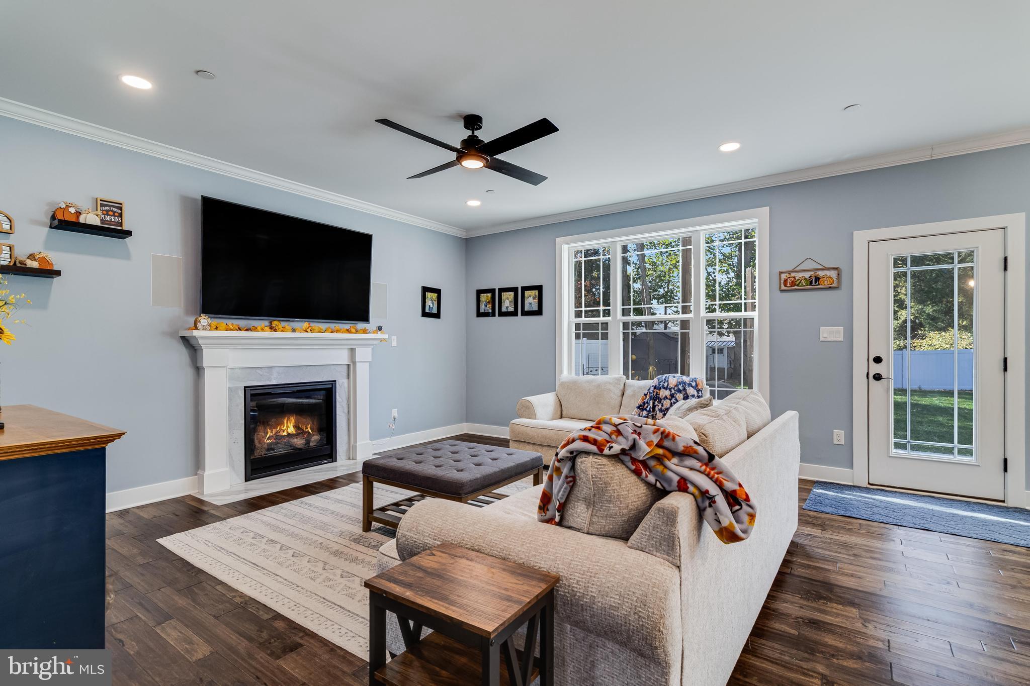 CLIFFTON ON THE POTOMAC - Residential