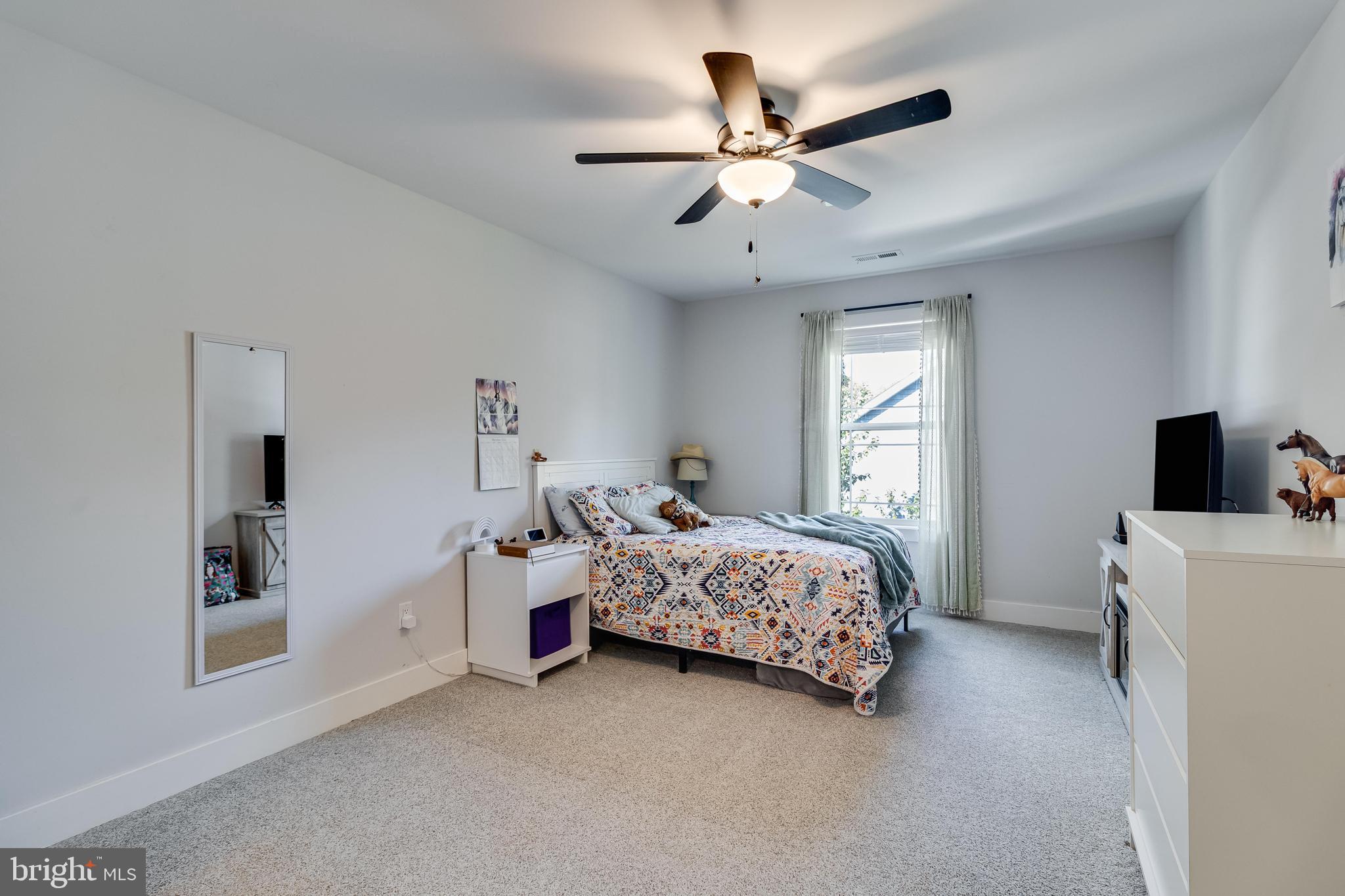 CLIFFTON ON THE POTOMAC - Residential