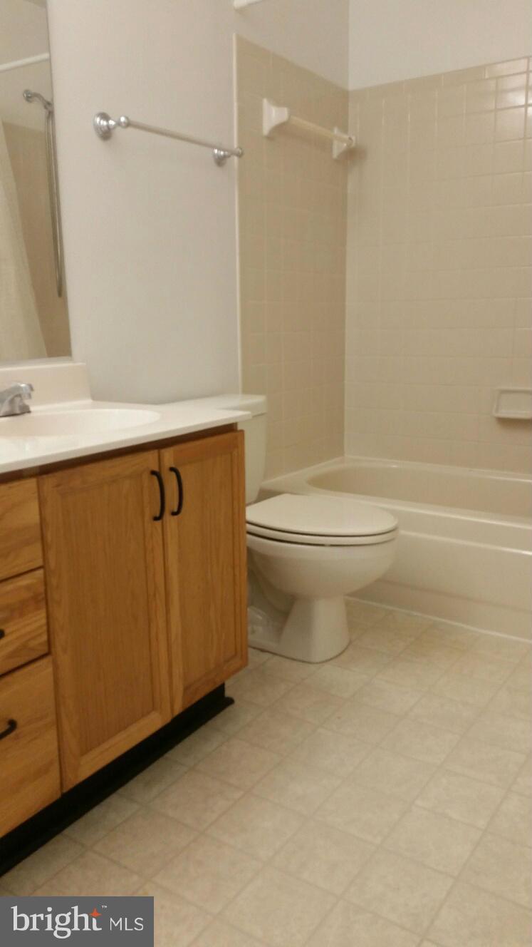 CEDARS OF WARRENTON - Residential Lease