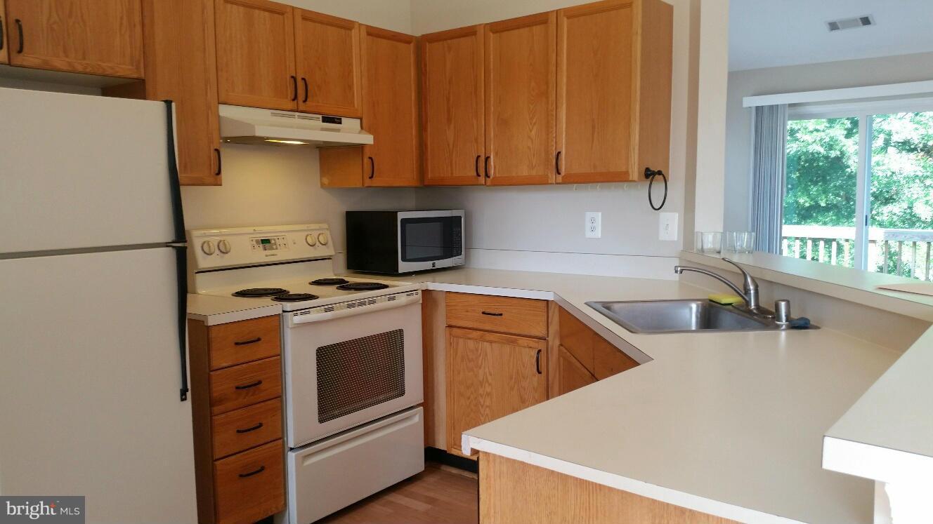 CEDARS OF WARRENTON - Residential Lease