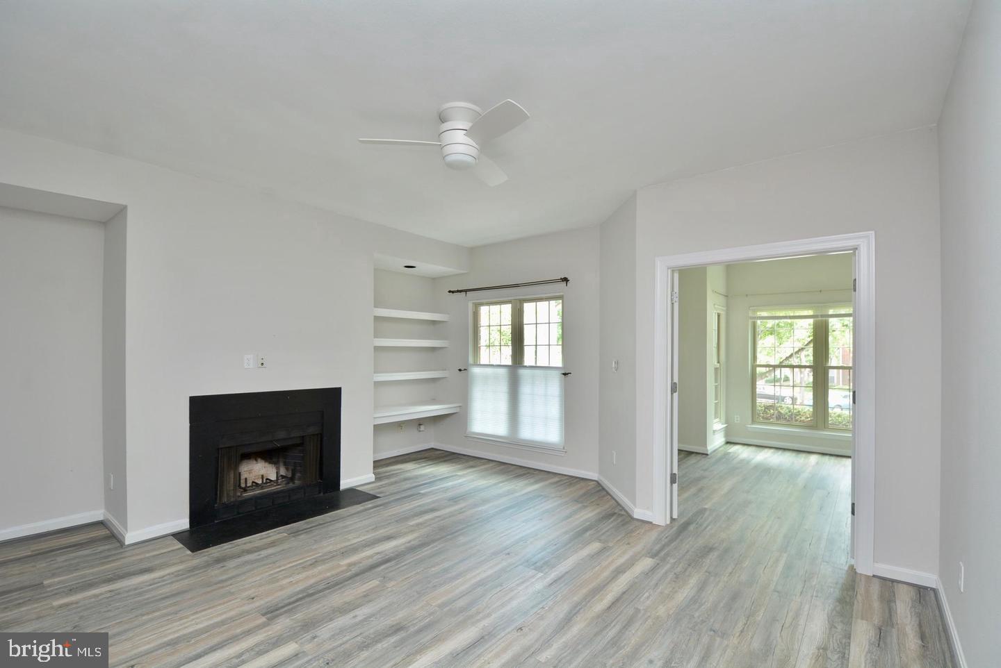 PENDERBROOK SQUARE CONDOMINIUMS - Residential Lease