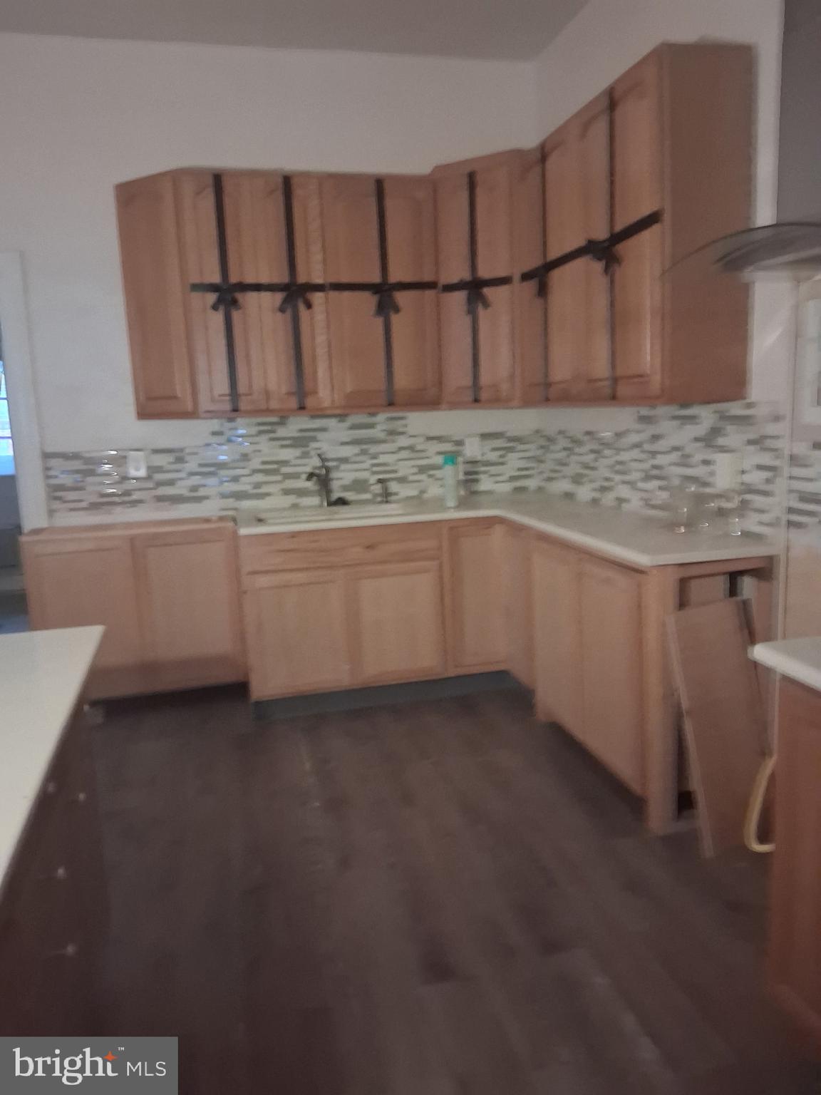 6938 WOODLAND AVENUE