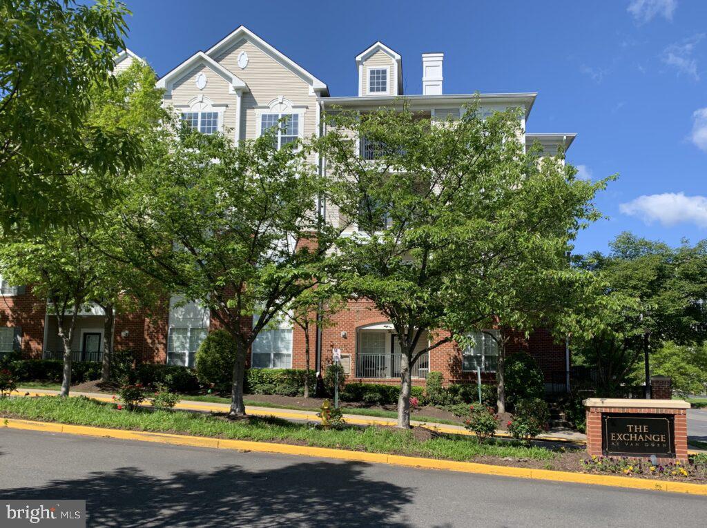 4850 EISENHOWER AVENUE 427