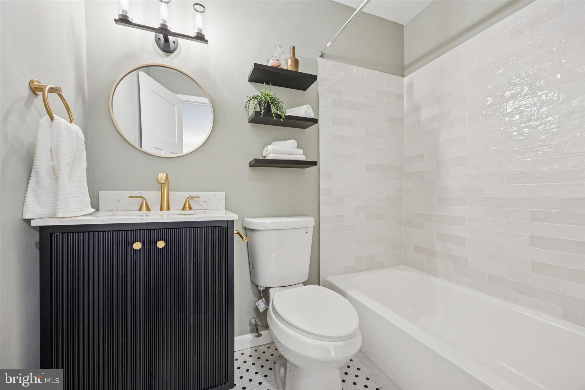 WASHINGTON SQ WEST - Residential