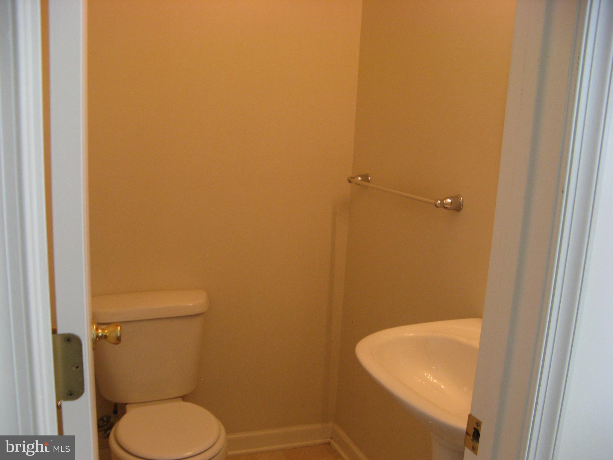 BROOKLAND MANOR - Residential Lease