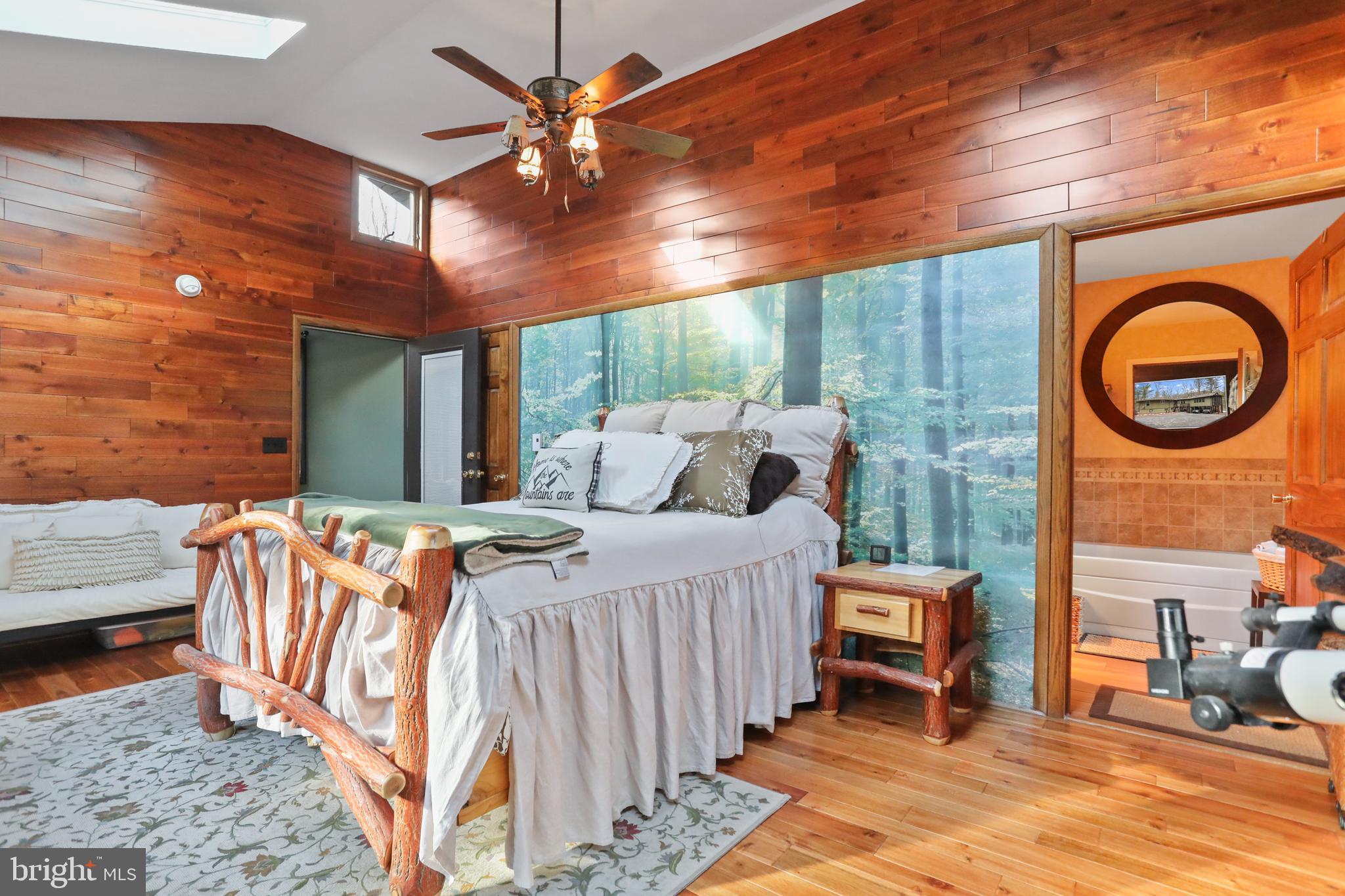 RIVER RIDGE - Residential