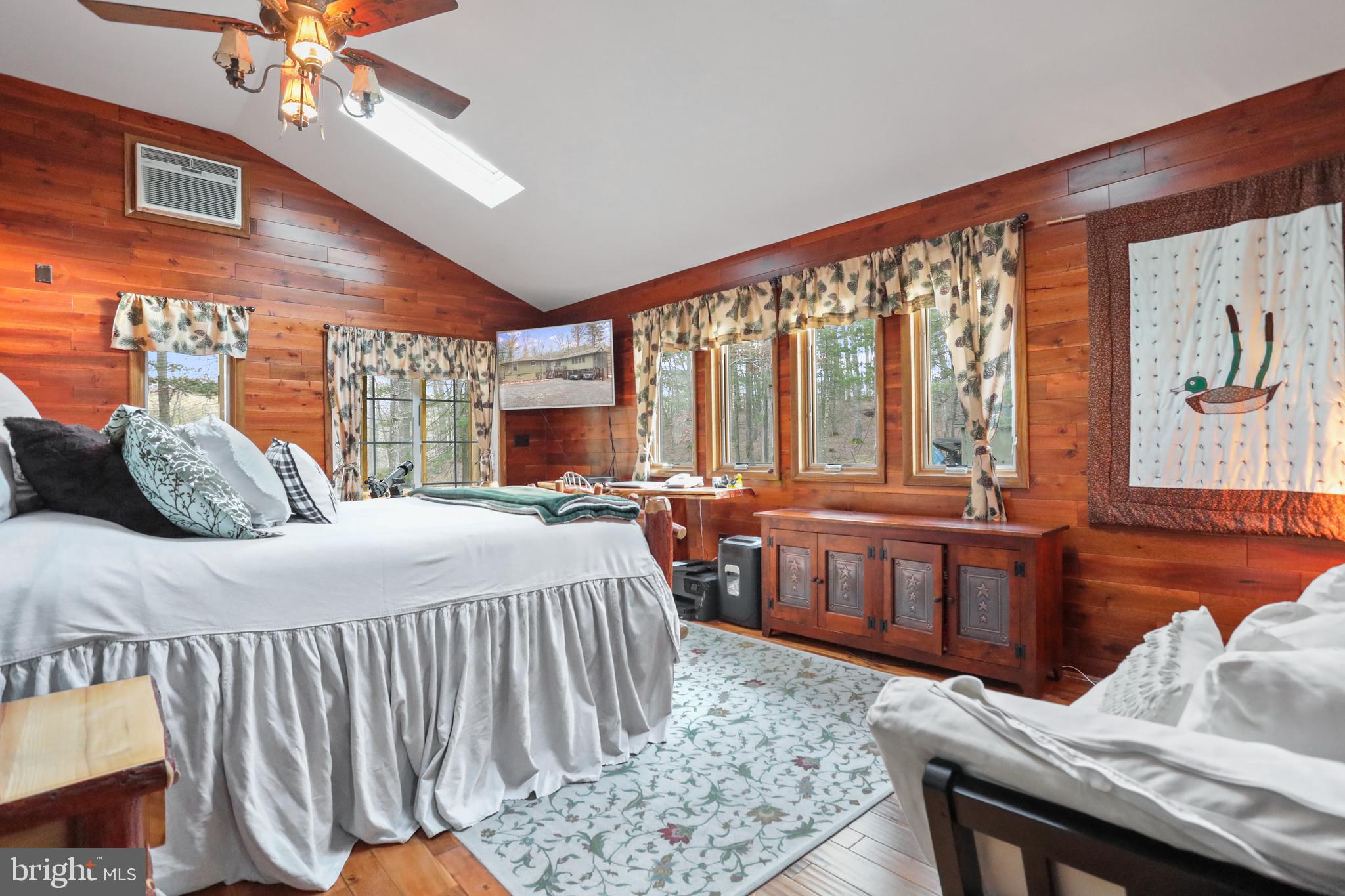 RIVER RIDGE - Residential