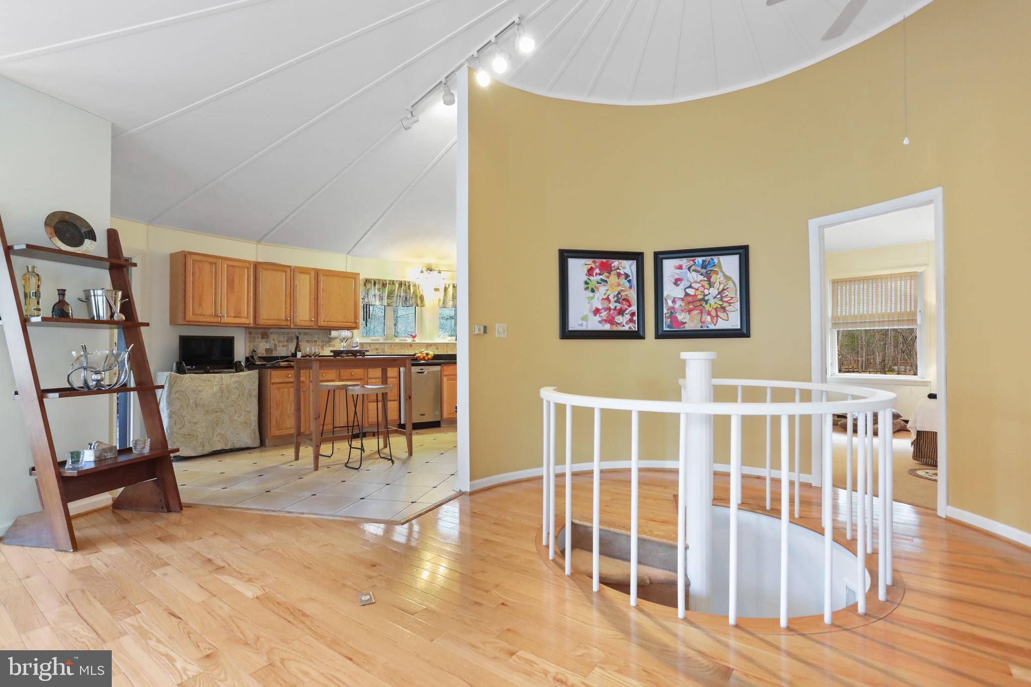 RIVER RIDGE - Residential