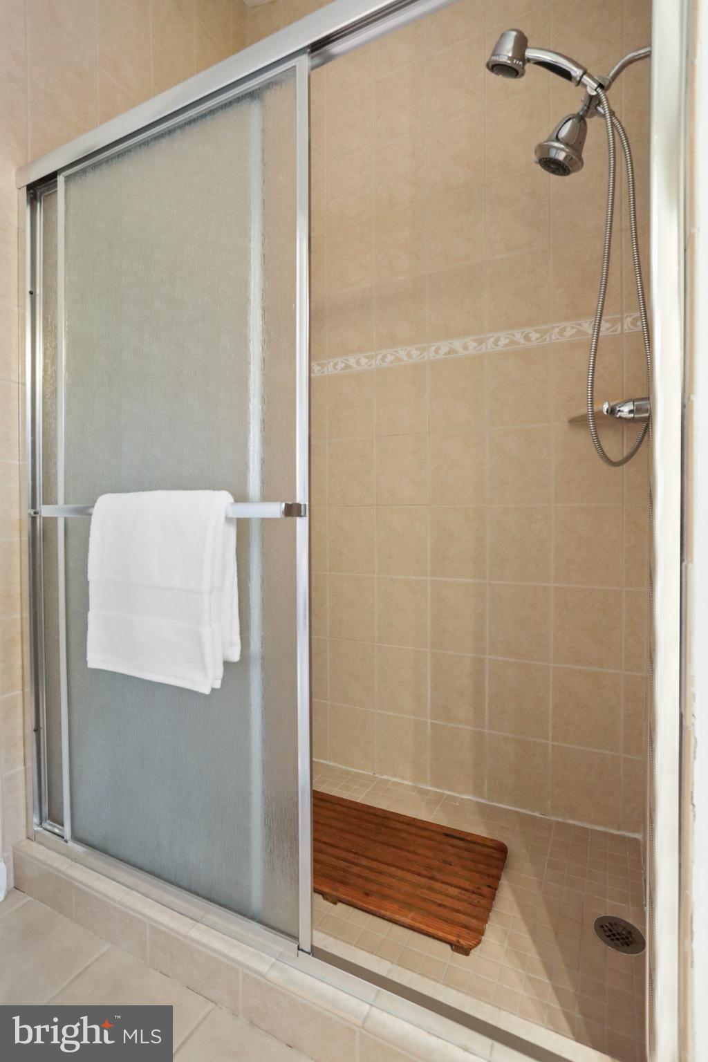 RIVER RIDGE - Residential