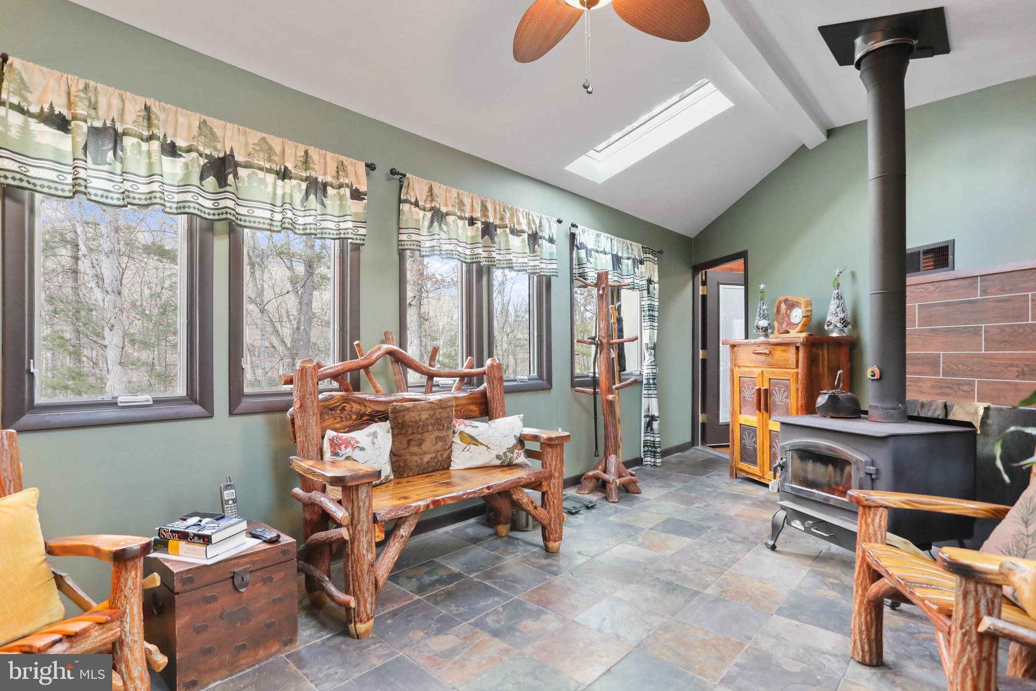 RIVER RIDGE - Residential