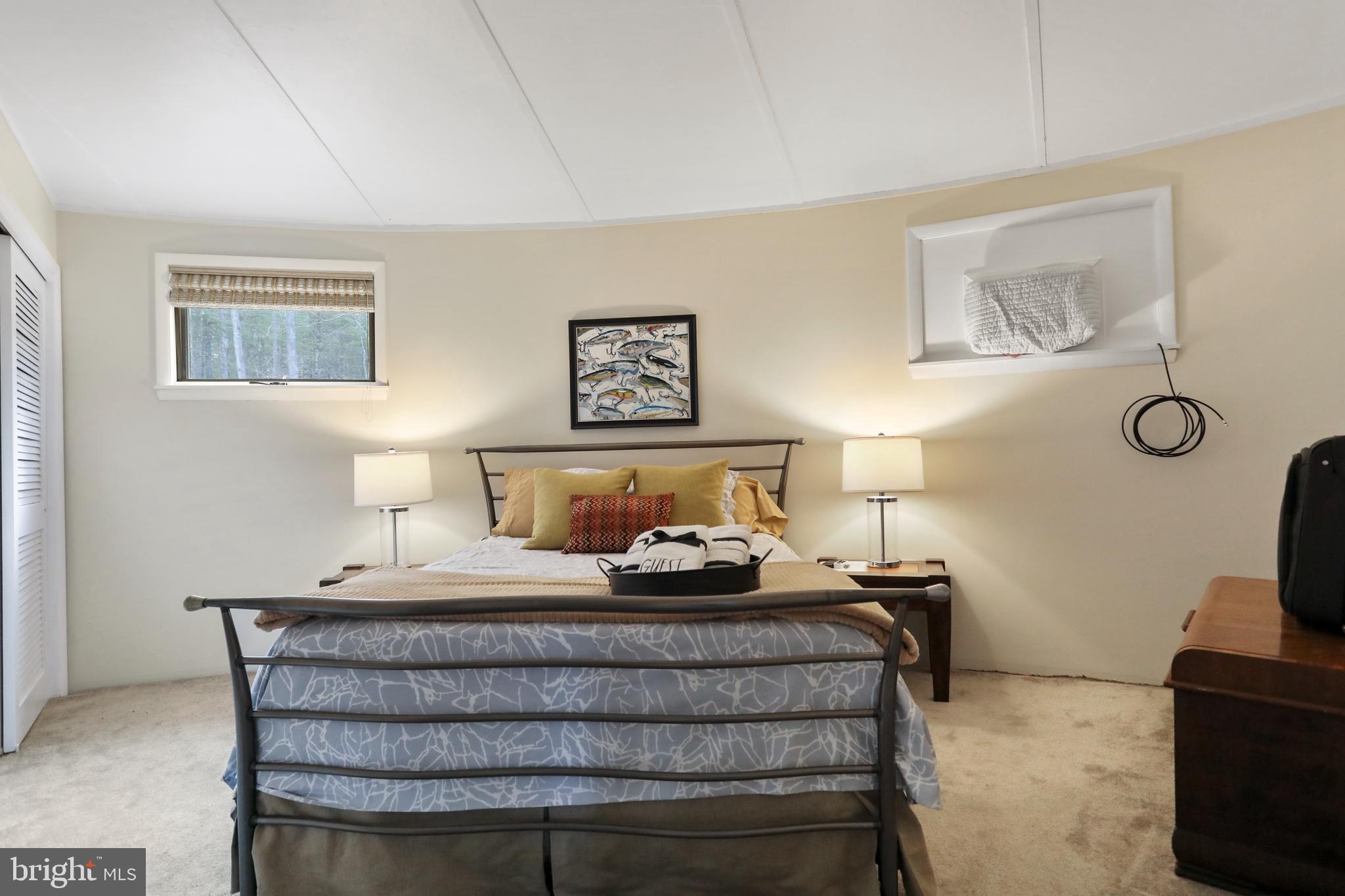 RIVER RIDGE - Residential