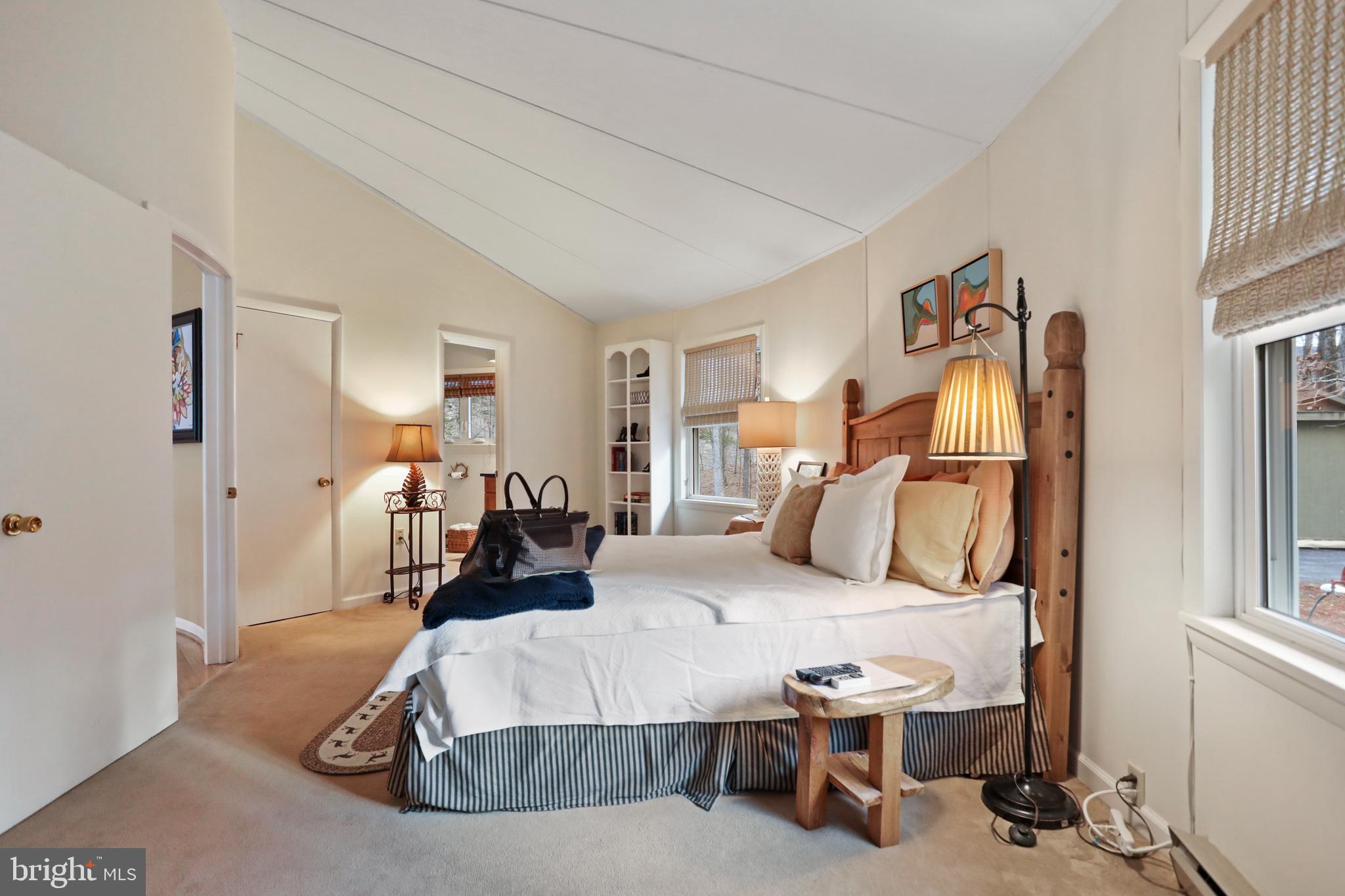 RIVER RIDGE - Residential