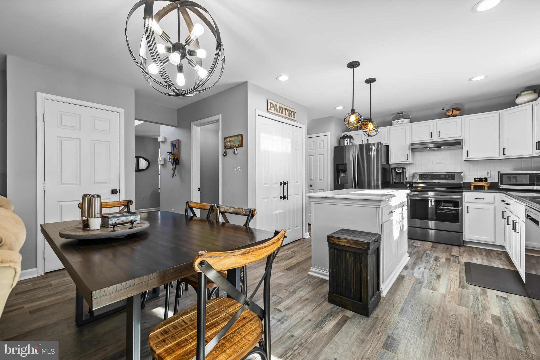 DEFLORA - Residential