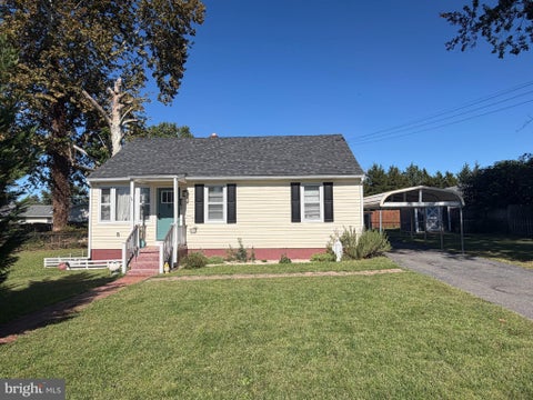 Homes For Sale - 229 Maury Avenue<br/> BOWLING GREEN, VA 22427