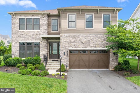 Homes For Sale - 24590 Lenah Crossing Drive<br/> Loudoun County, ALDIE, VA 20105