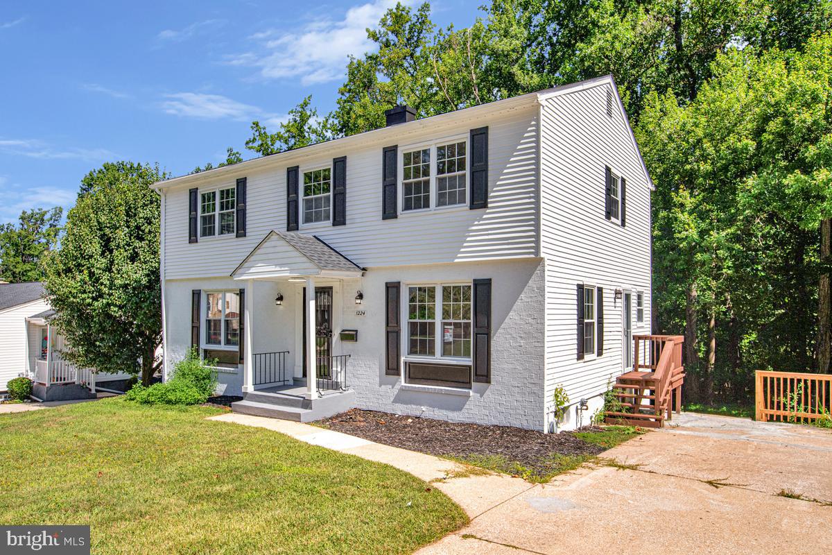 1224 PLEASANT VALLEY DRIVE