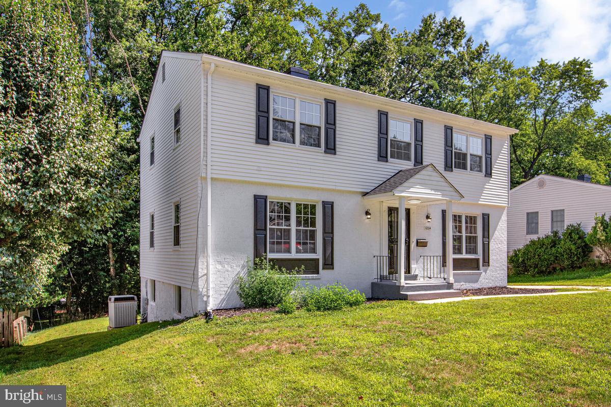 1224 PLEASANT VALLEY DRIVE