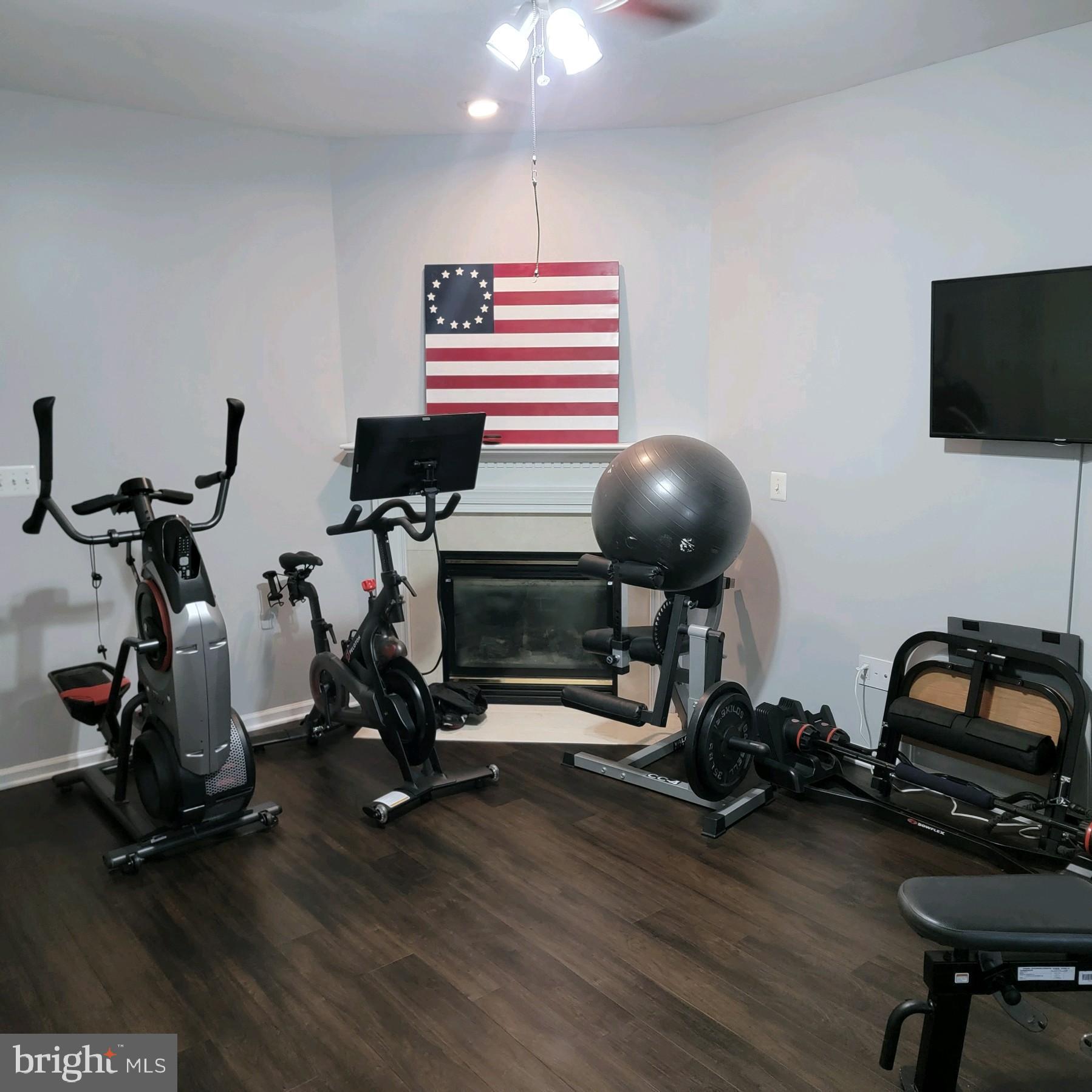 RIDGE TOP TERRACE - Residential