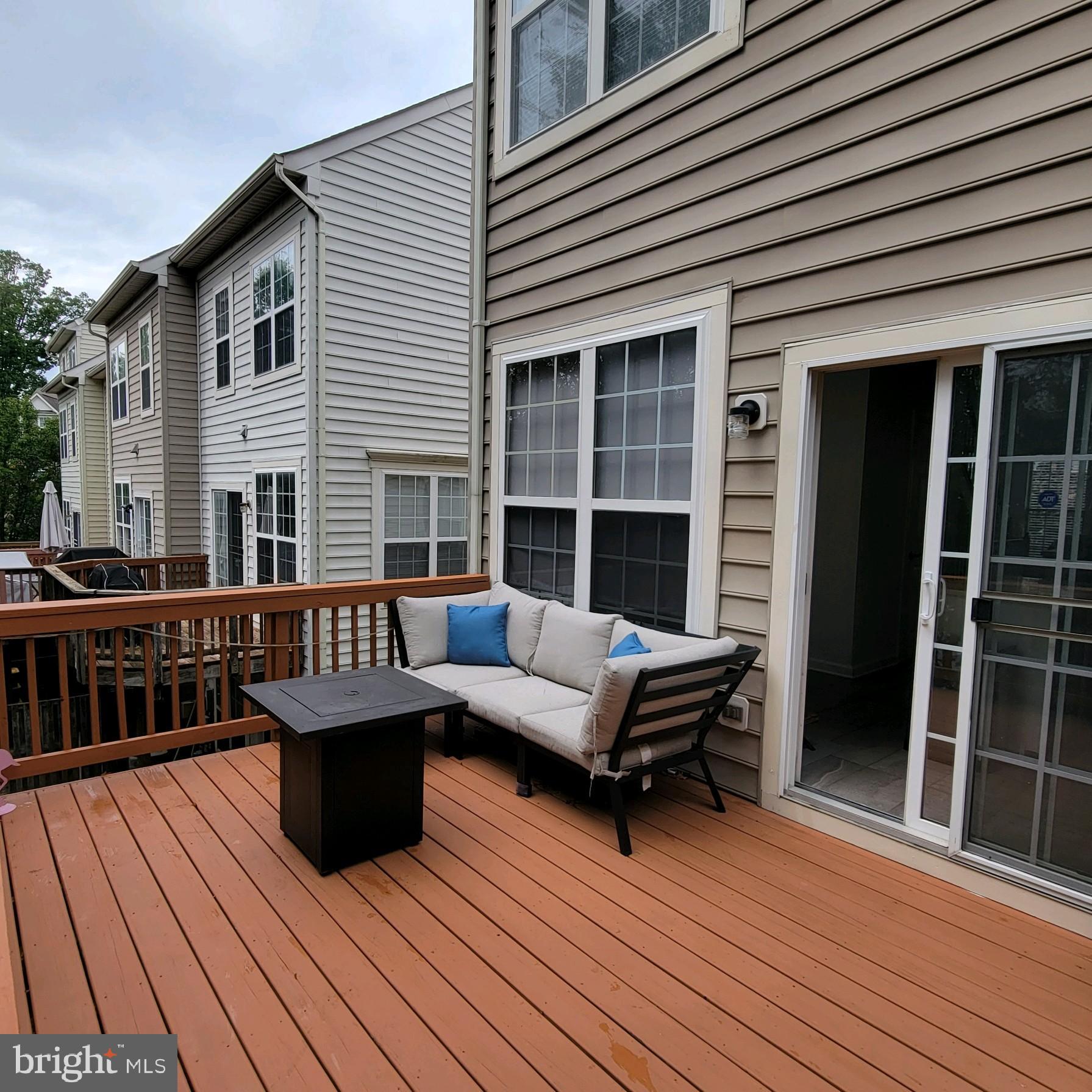 RIDGE TOP TERRACE - Residential