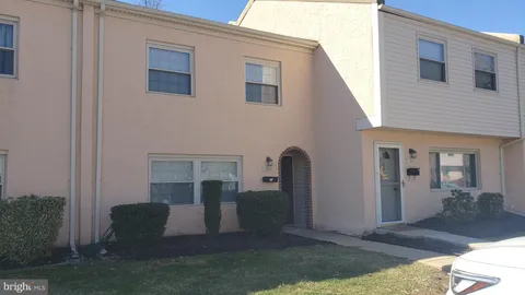 1906 Chelmsford Circle, Newark, DE MLS: DENC2077924