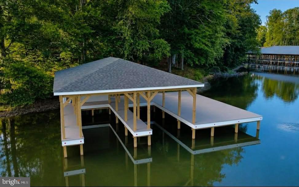 58 COMPASS COVE