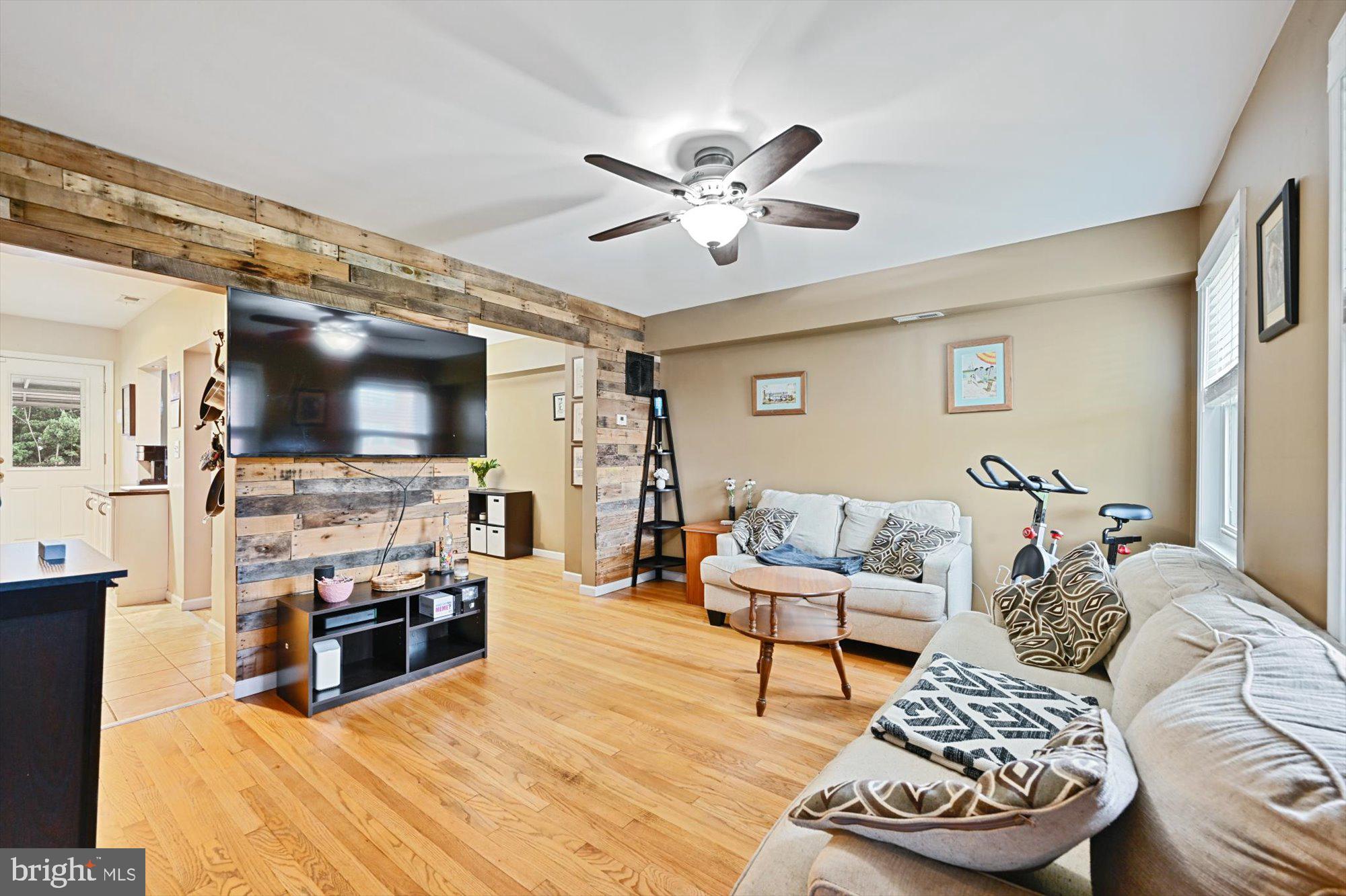 GREEKTOWN - Residential