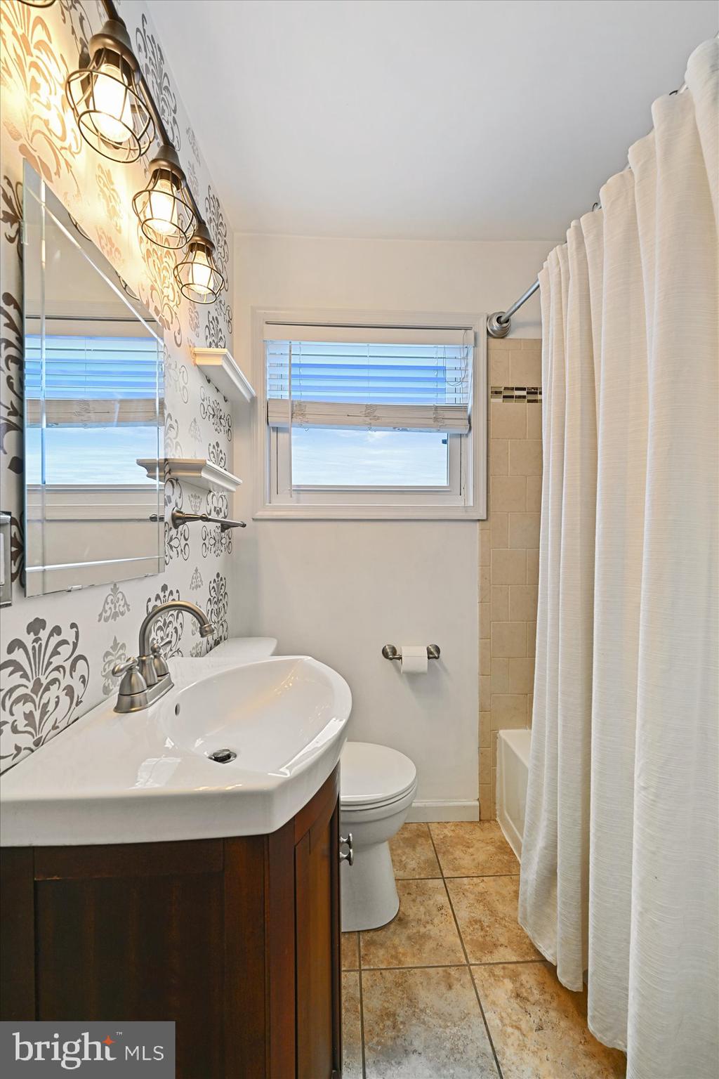 GREEKTOWN - Residential