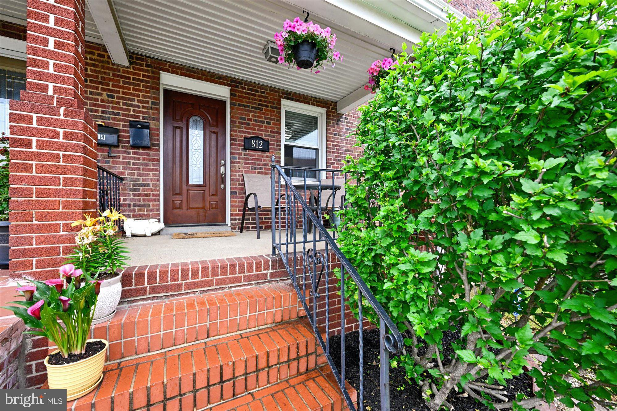 GREEKTOWN - Residential