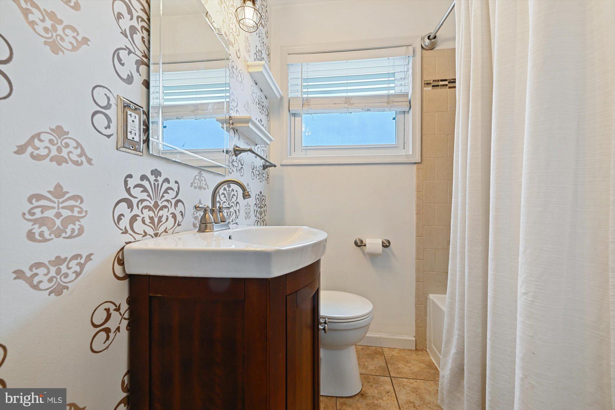 GREEKTOWN - Residential