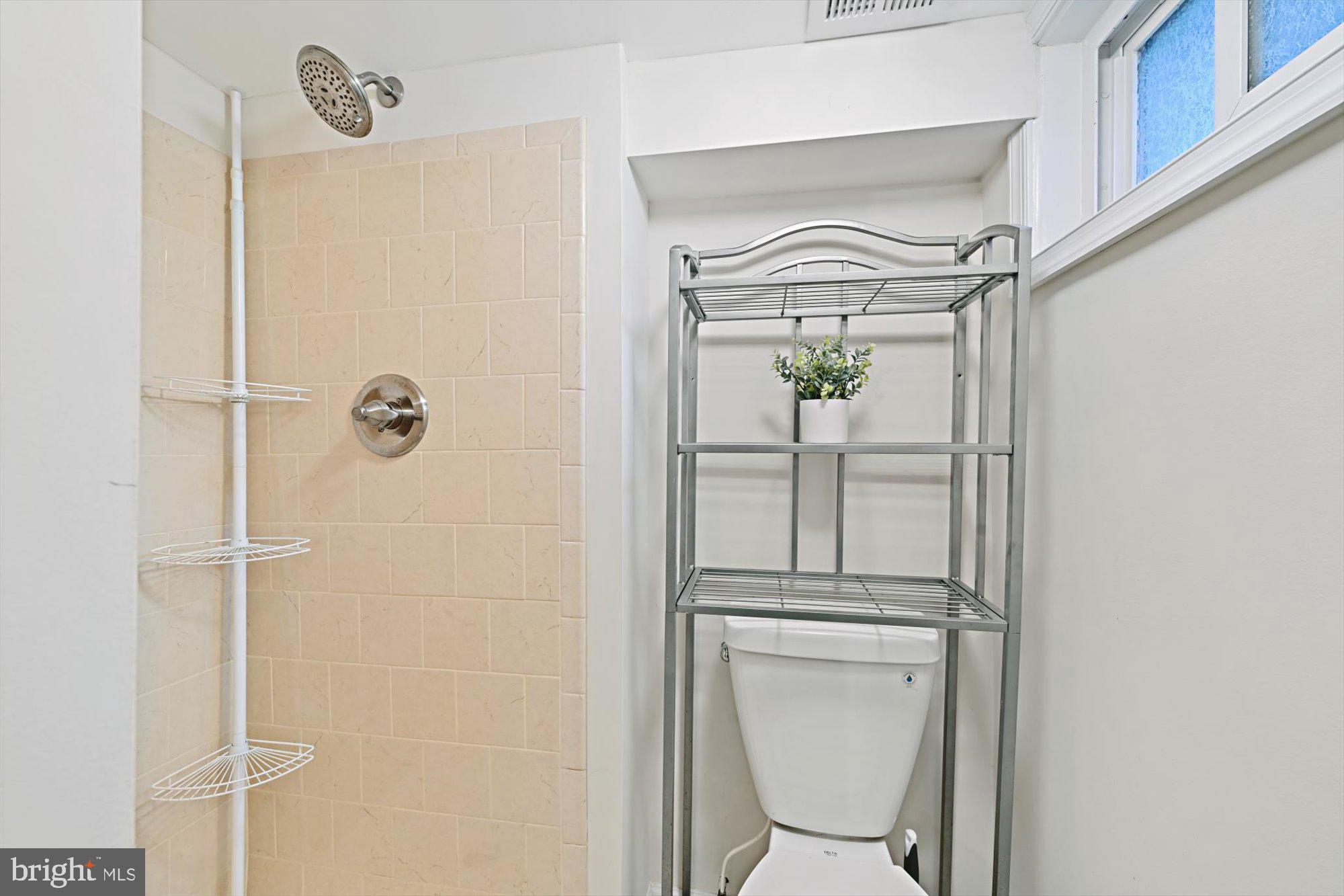 GREEKTOWN - Residential