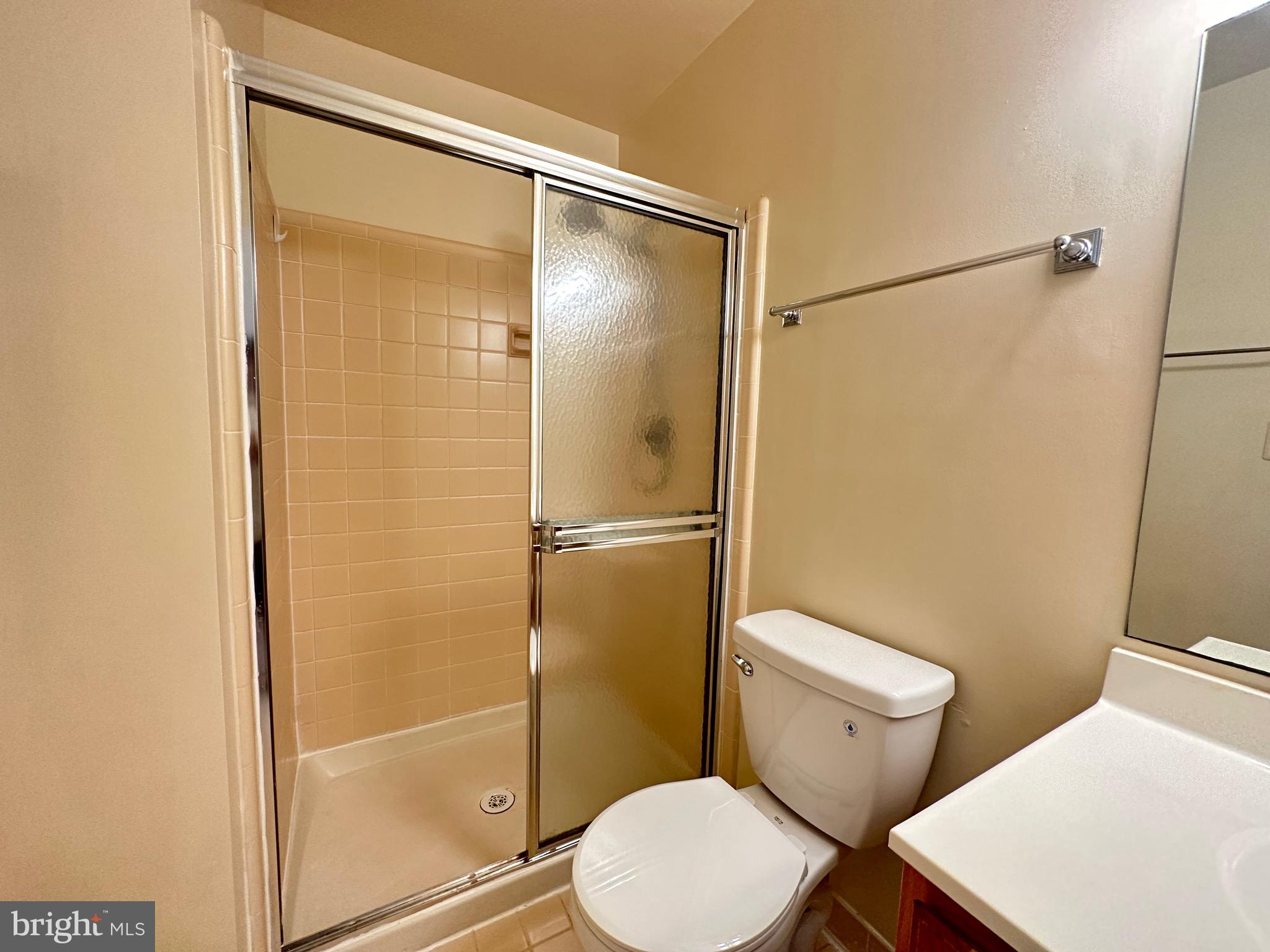 GREENTREE VILLAGE - Residential Lease