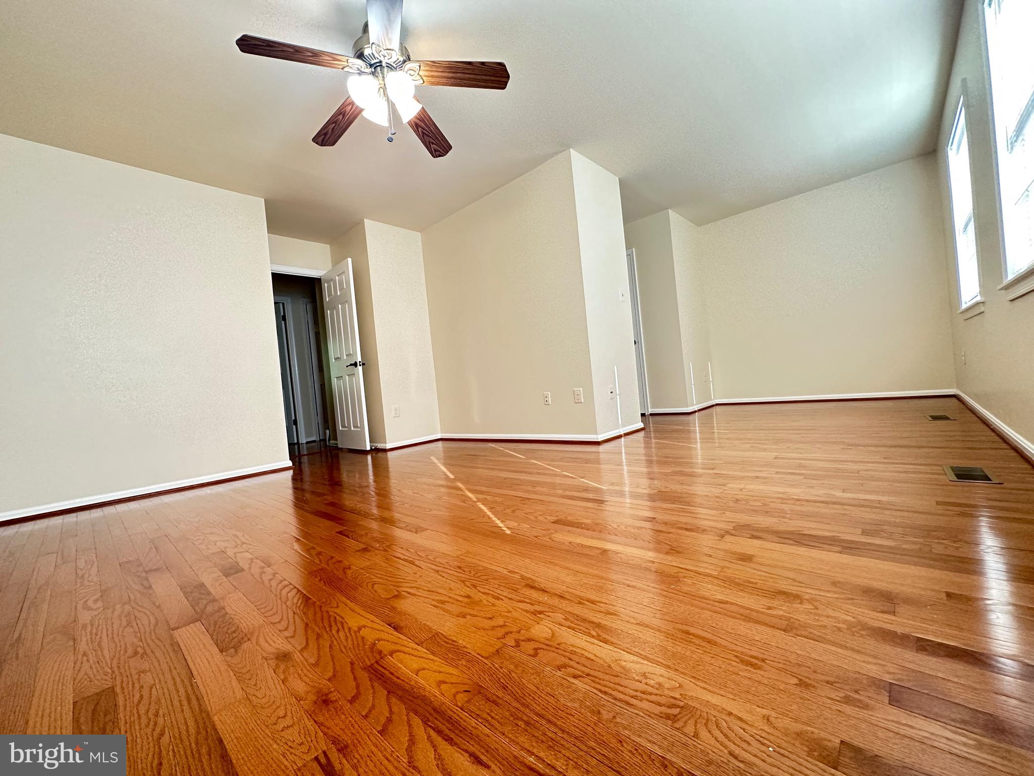 GREENTREE VILLAGE - Residential Lease