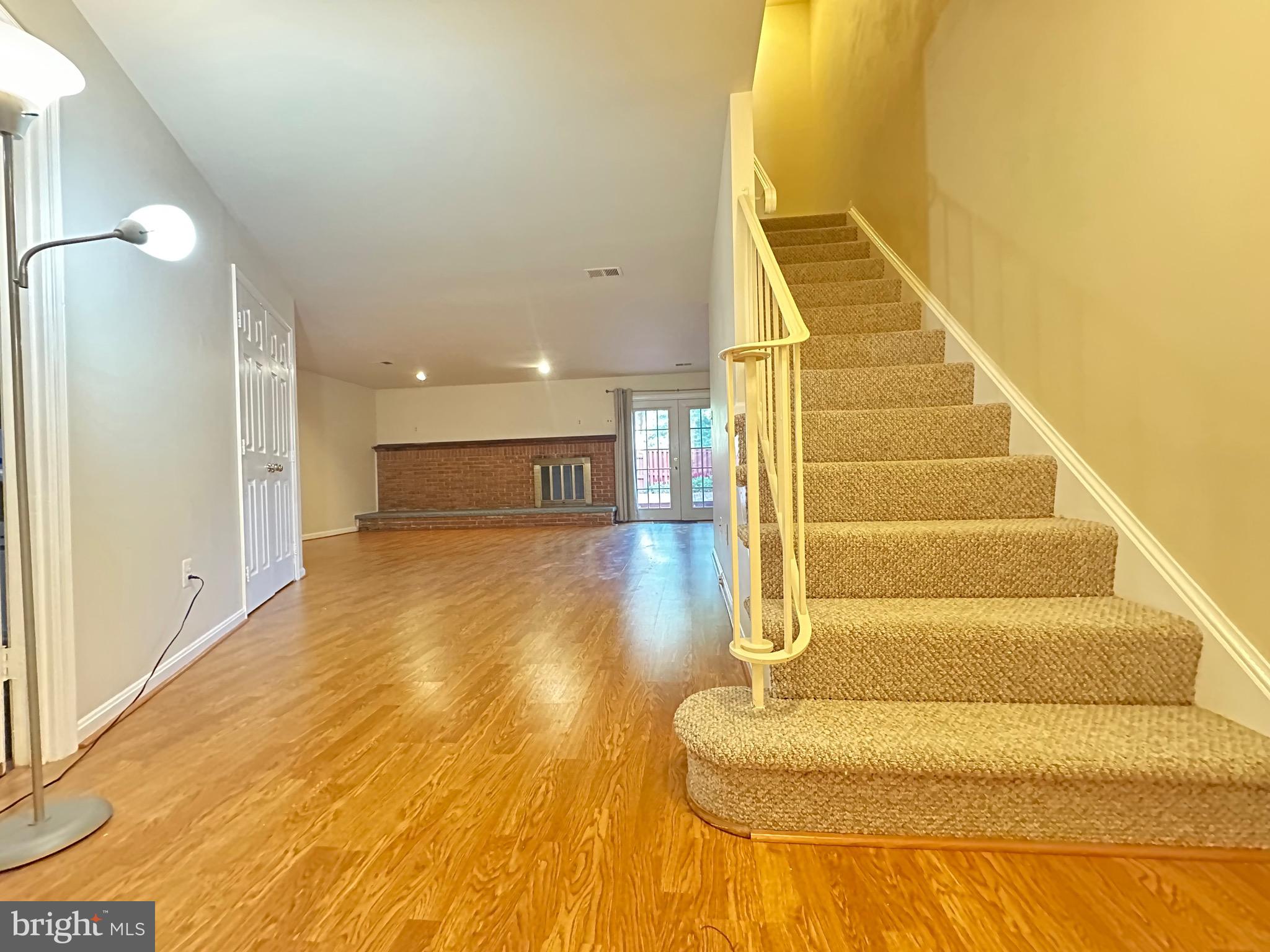 GREENTREE VILLAGE - Residential Lease