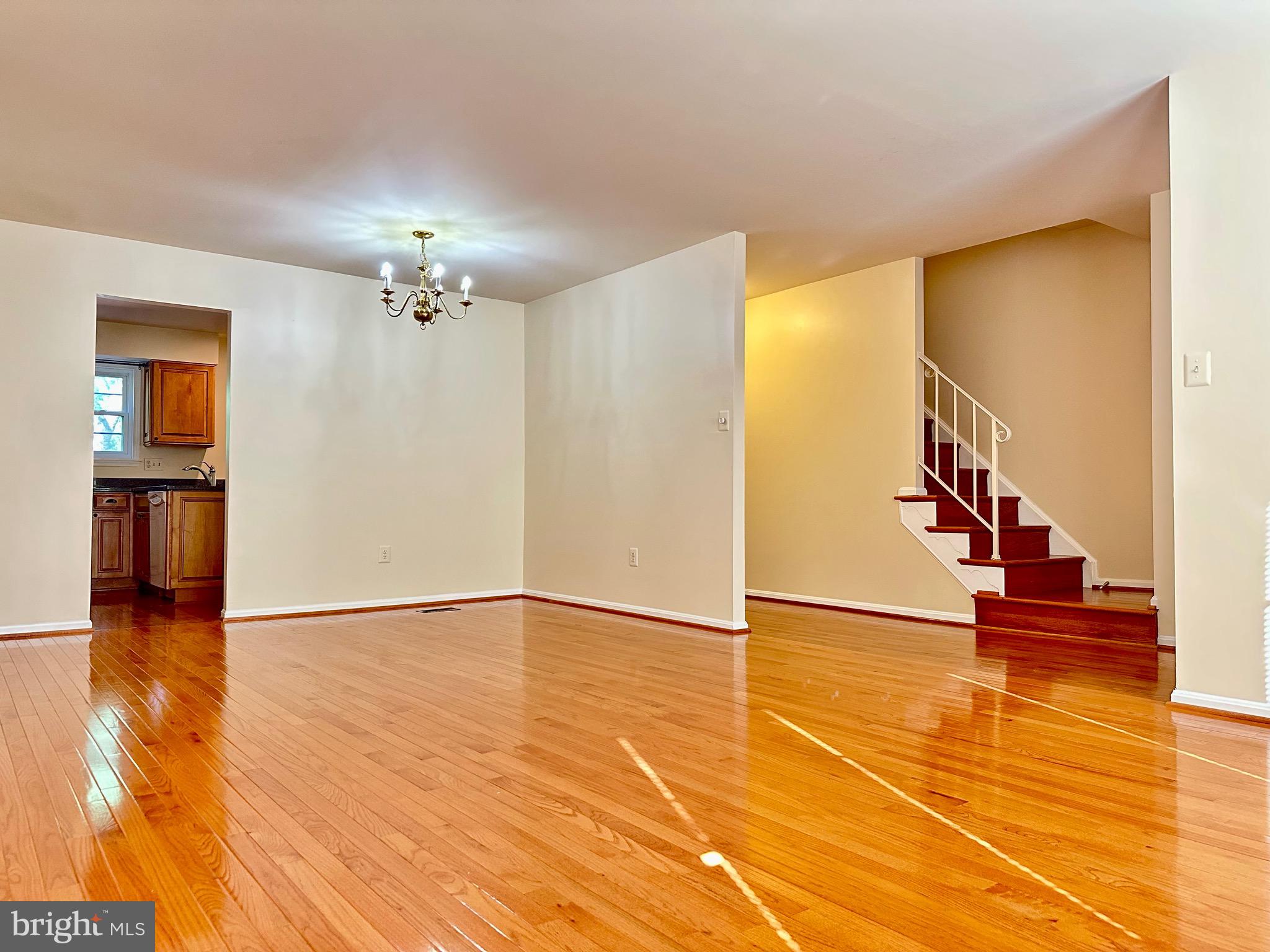 GREENTREE VILLAGE - Residential Lease