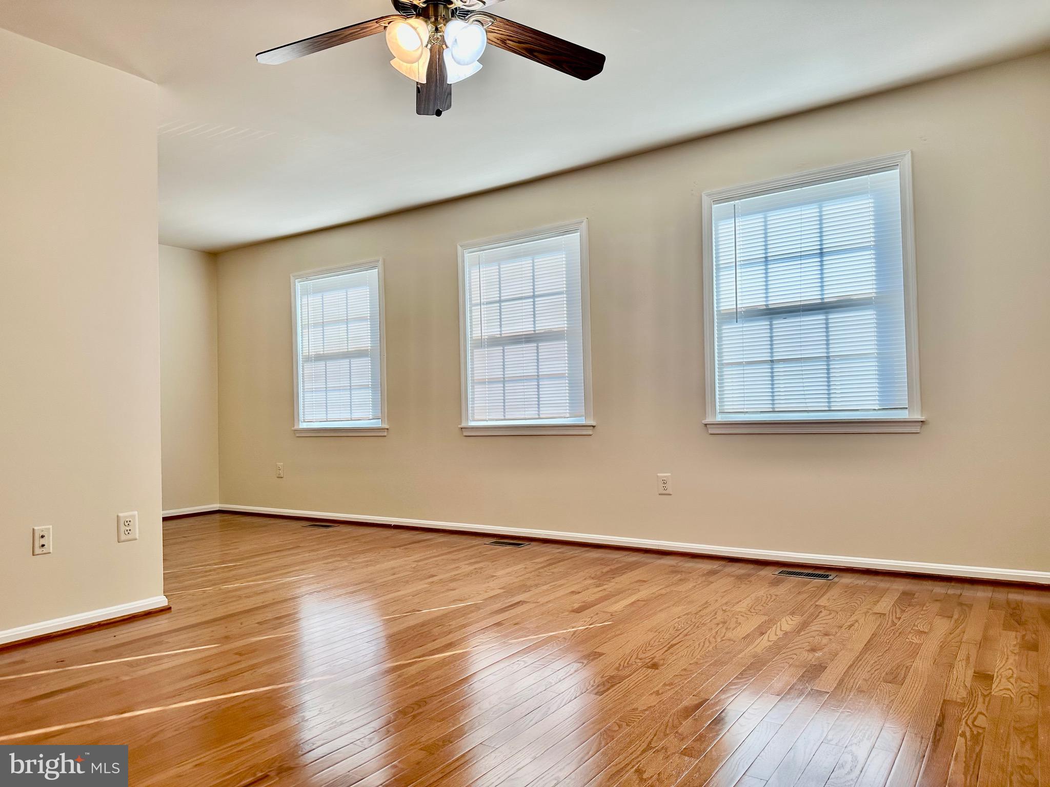 GREENTREE VILLAGE - Residential Lease