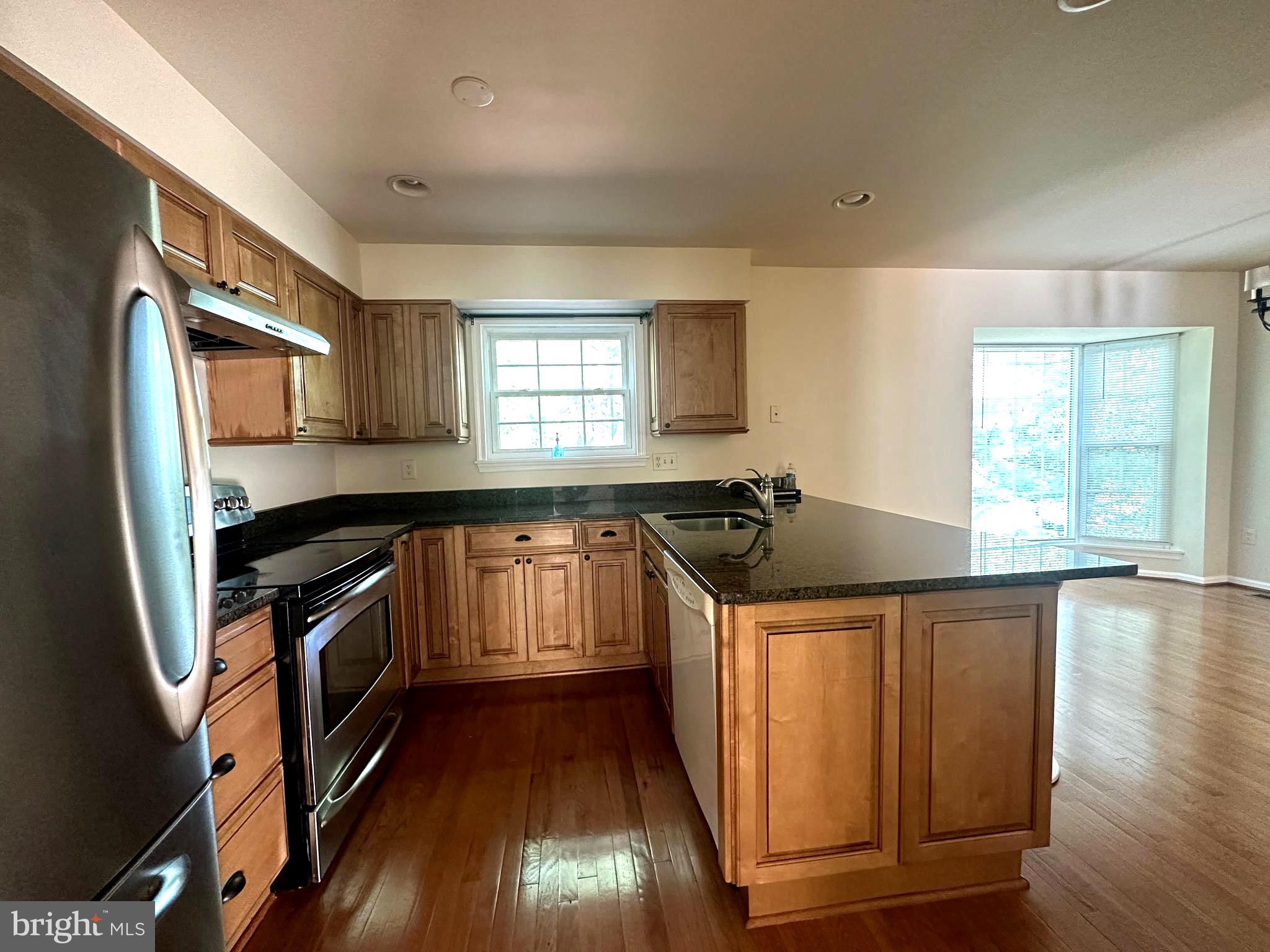 GREENTREE VILLAGE - Residential Lease