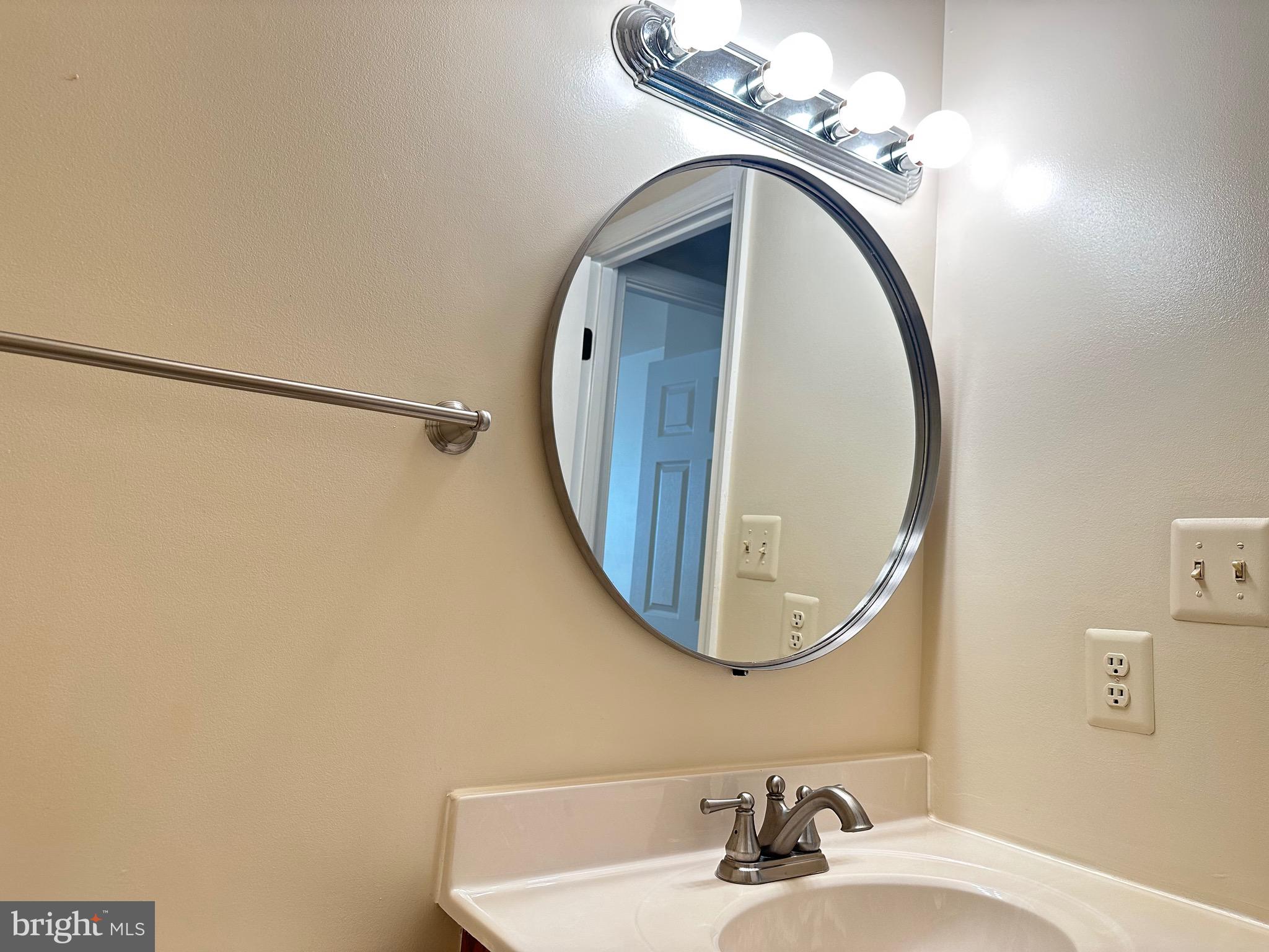 GREENTREE VILLAGE - Residential Lease