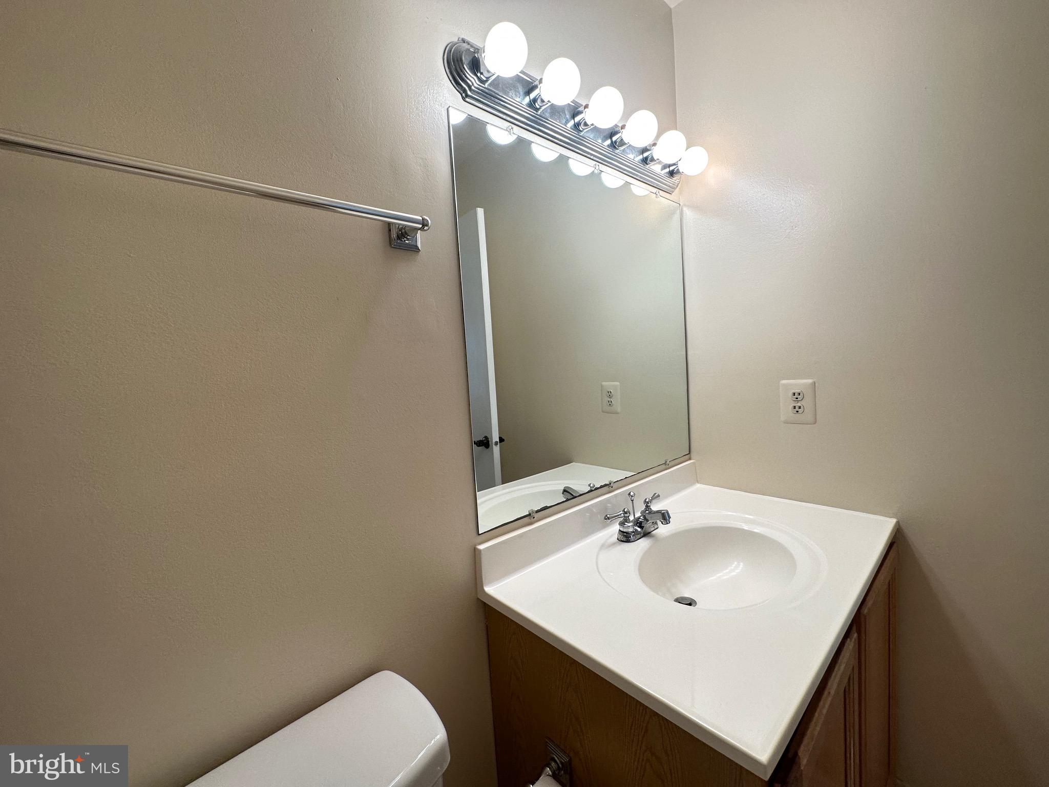 GREENTREE VILLAGE - Residential Lease