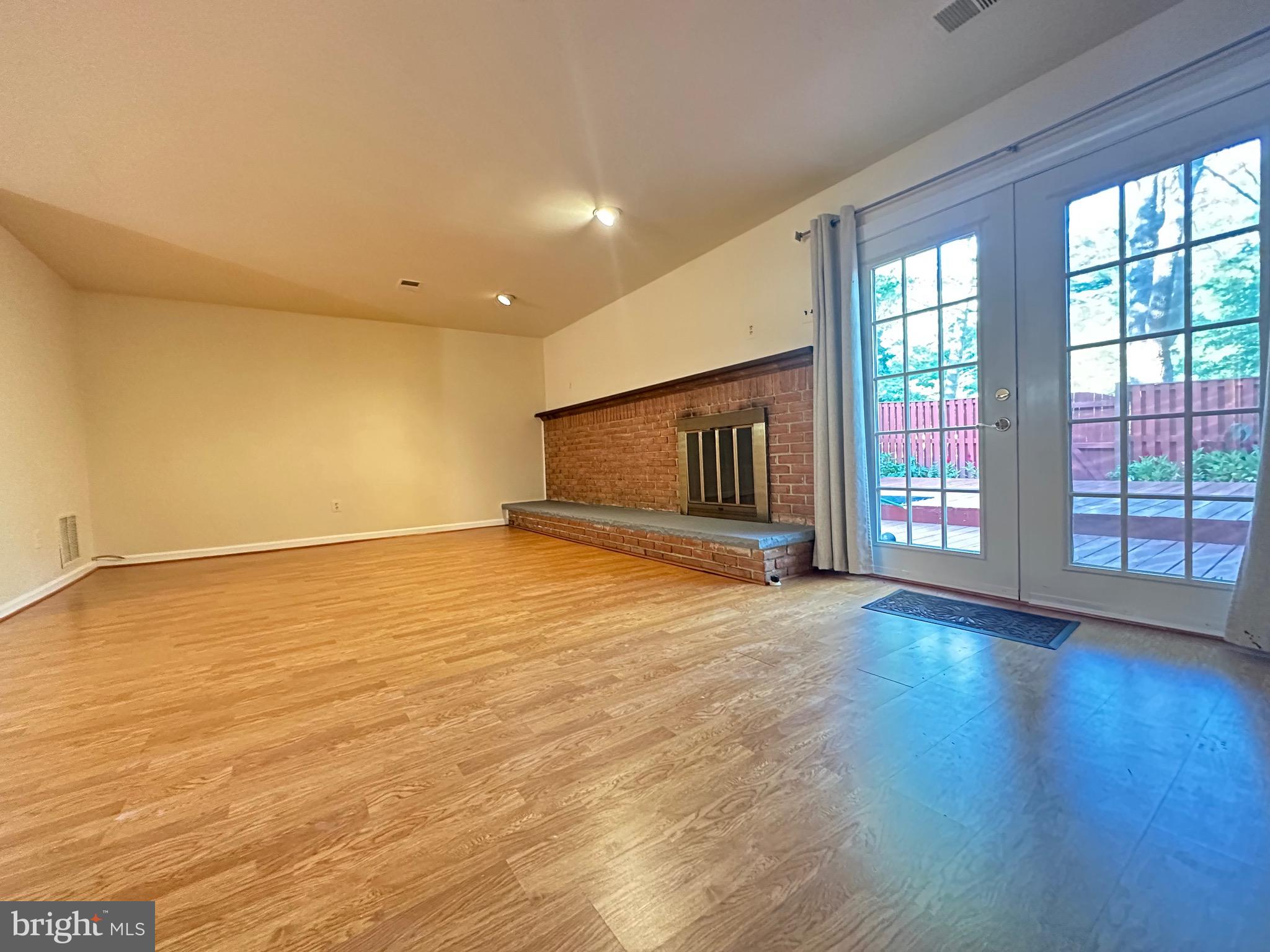 GREENTREE VILLAGE - Residential Lease