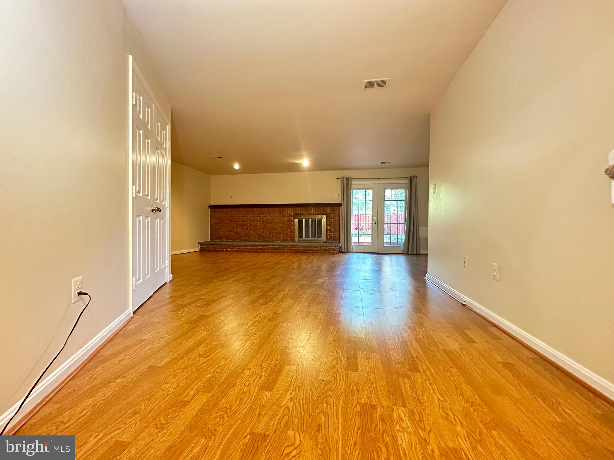 GREENTREE VILLAGE - Residential Lease