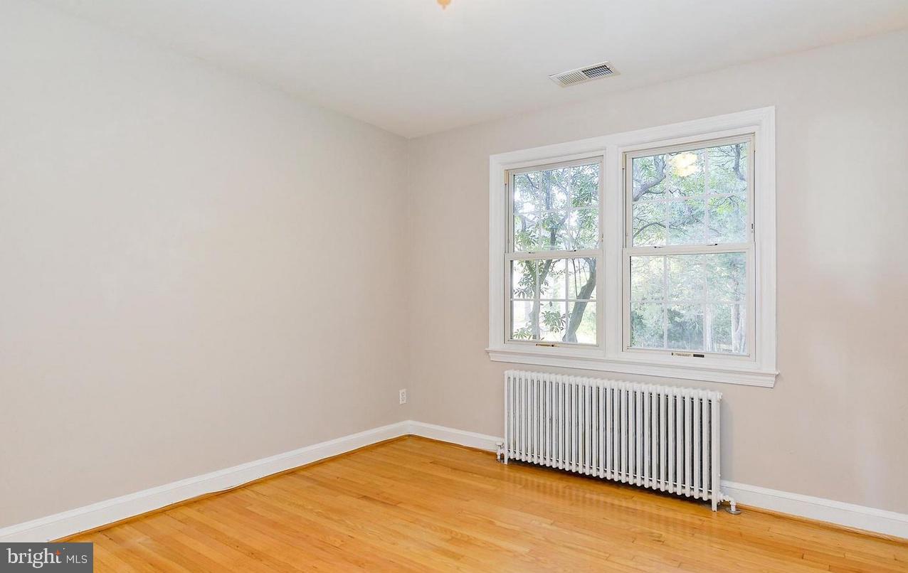 OAKLAND TERRACE - Residential Lease