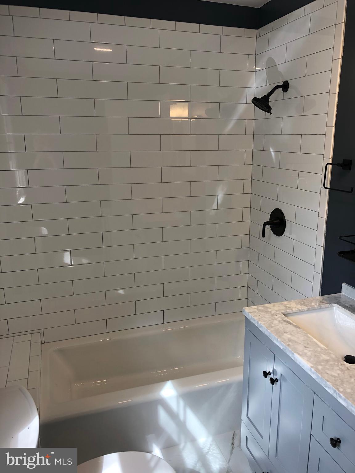 OAKLAND TERRACE - Residential Lease