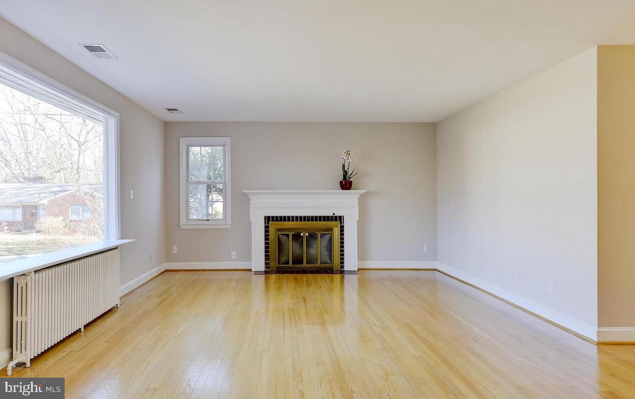 OAKLAND TERRACE - Residential Lease