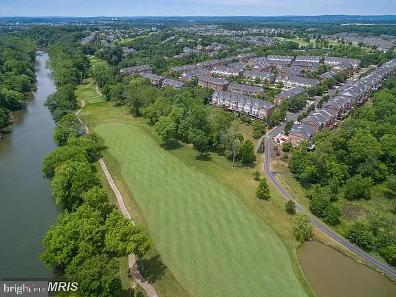 RIVER CREEK - Residential