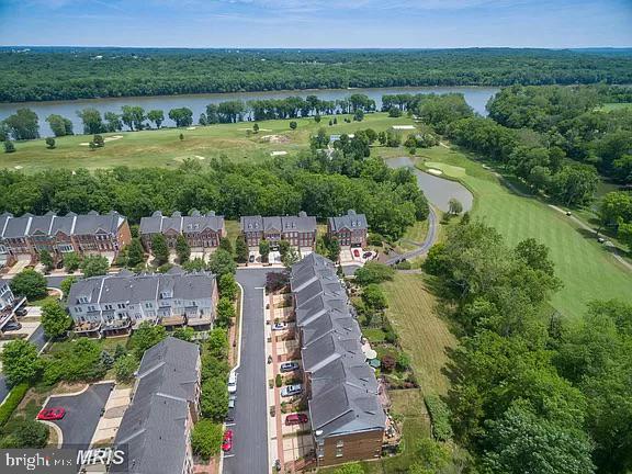 RIVER CREEK - Residential