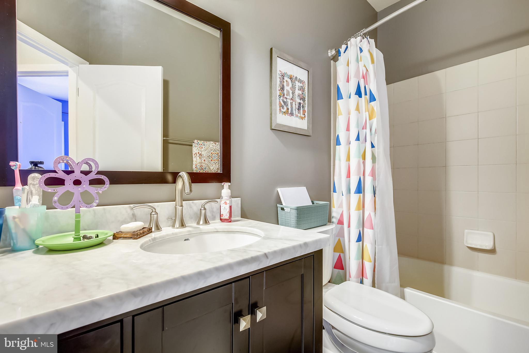 RIVER CREEK - Residential