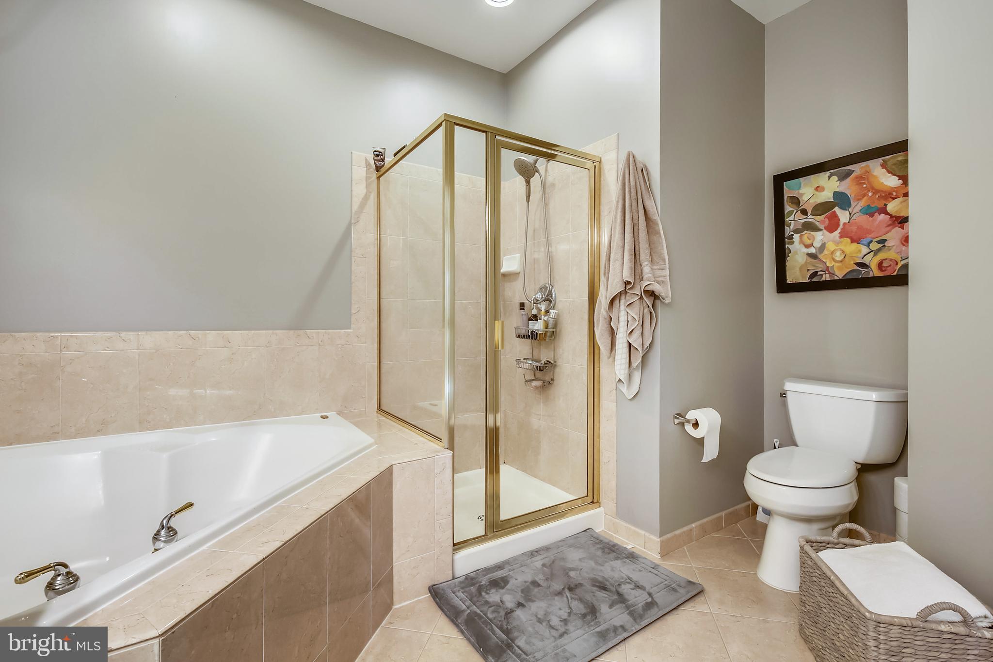 RIVER CREEK - Residential